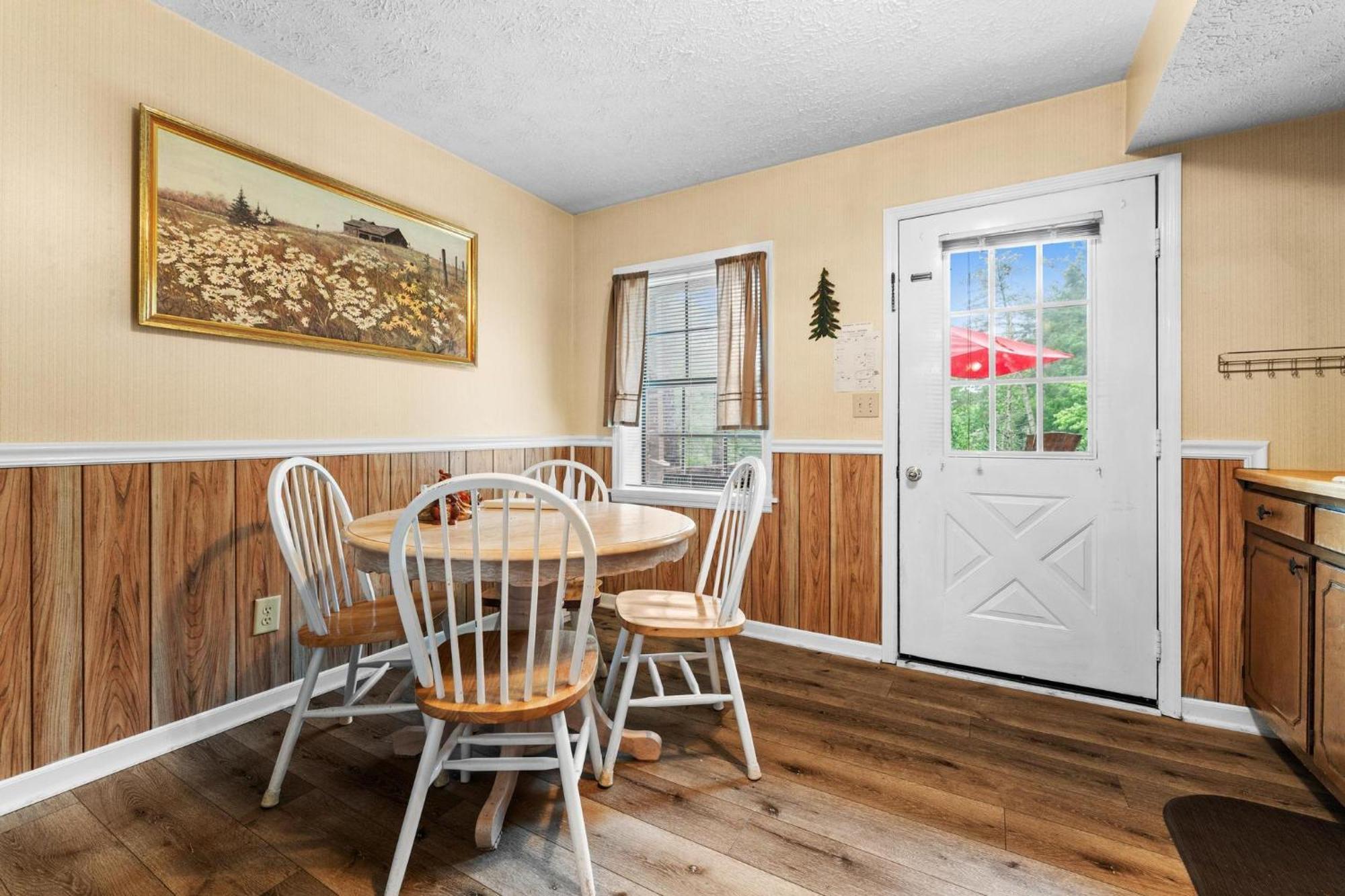 Cascades Inn Tiger Экстерьер фото