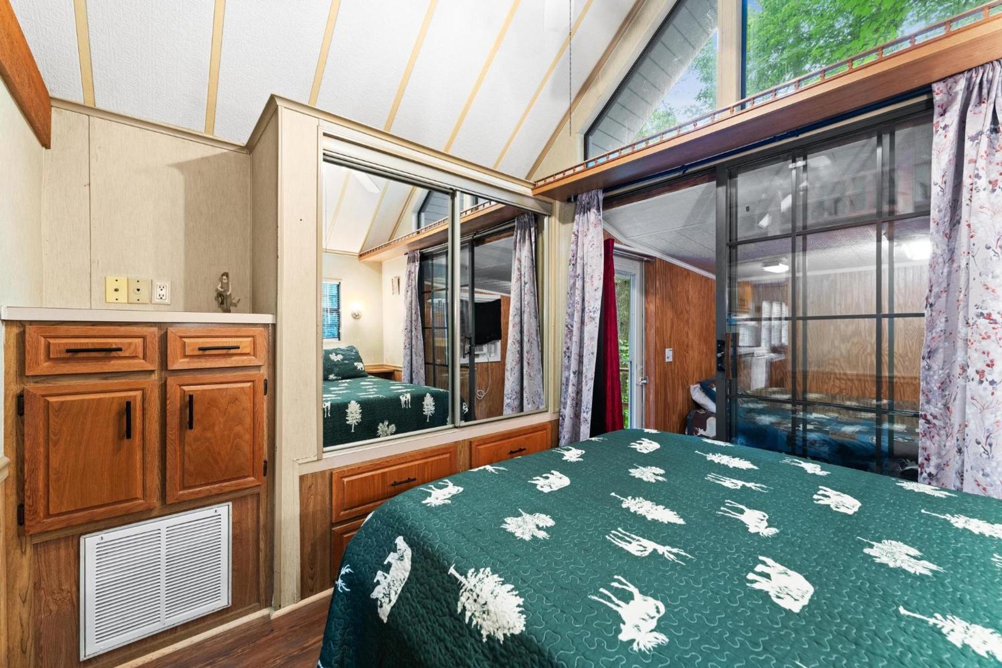 Cascades Inn Tiger Экстерьер фото